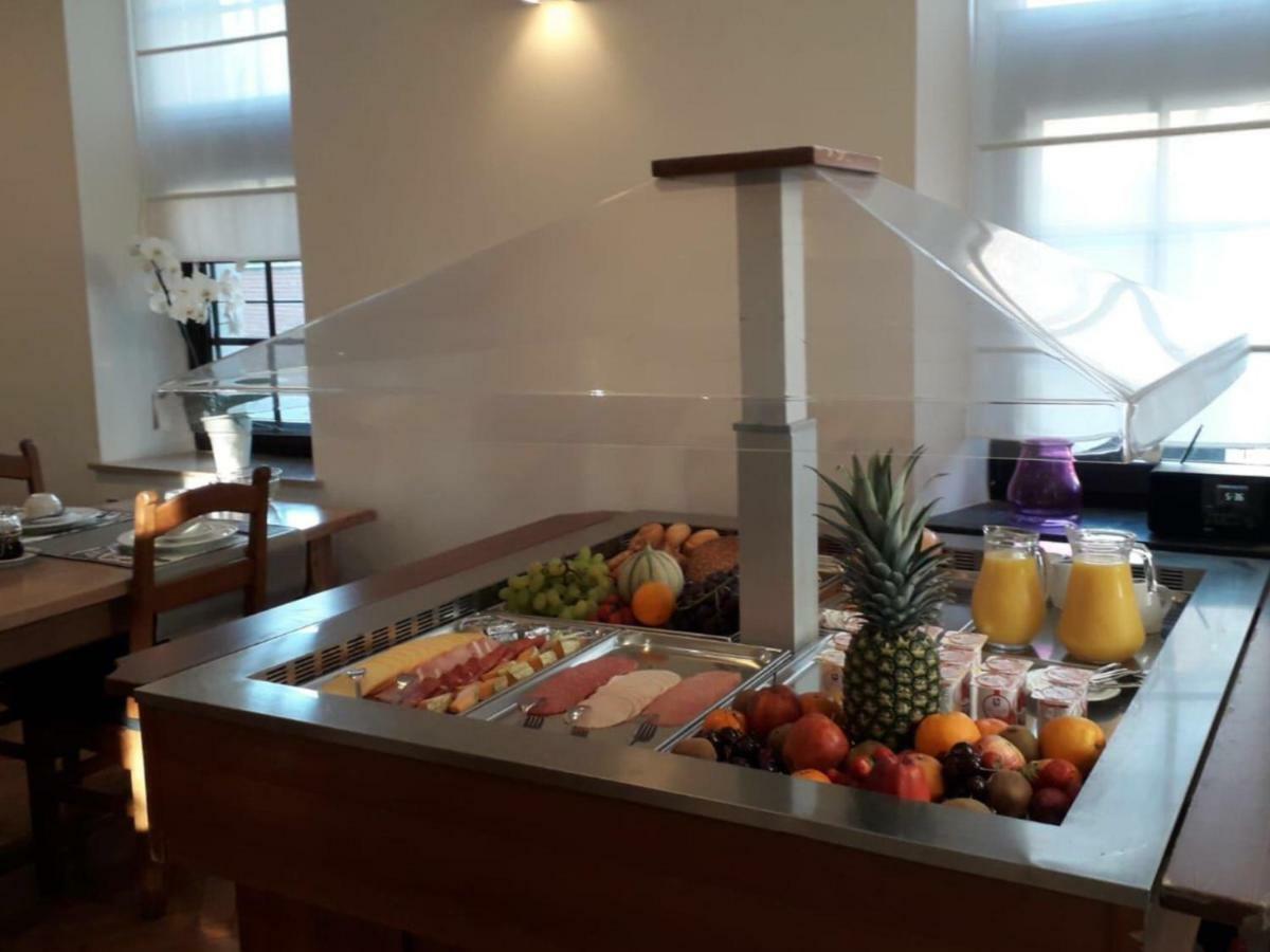 Au Manoir Des Vallees Maffe Екстериор снимка